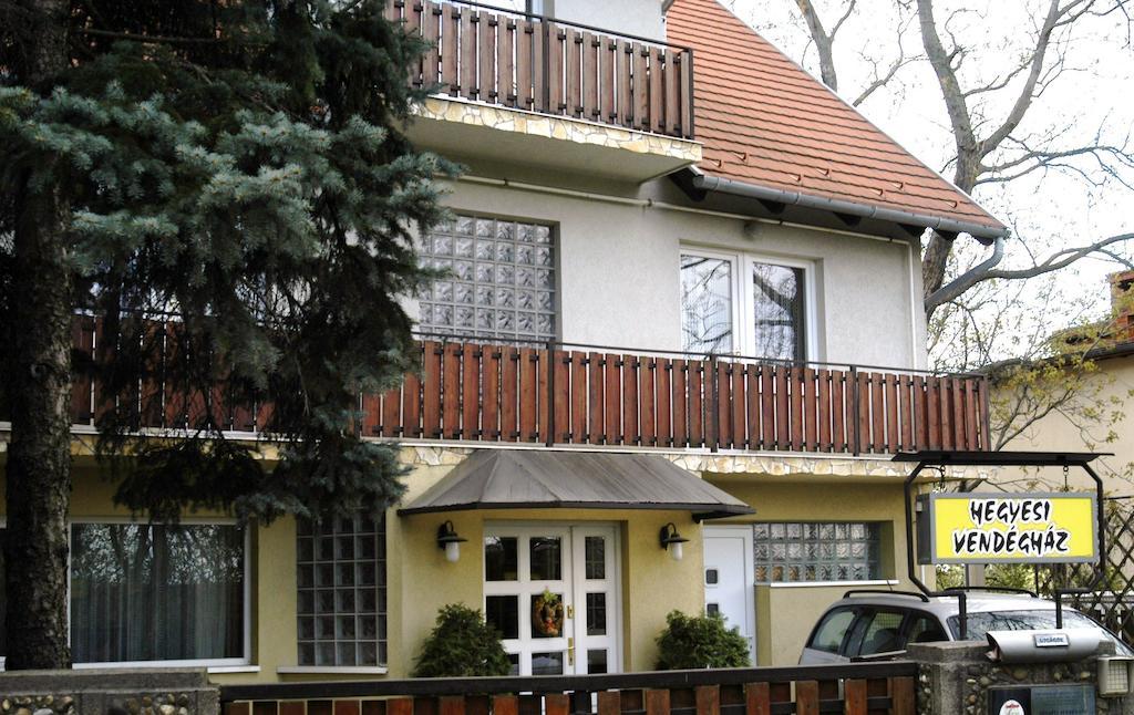 Gödöllő Hegyesi Vendeghaz Bed & Breakfast エクステリア 写真